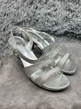 Monet High Heels Womens 8.5 Glitter Strappy Kitten Heels Sandals